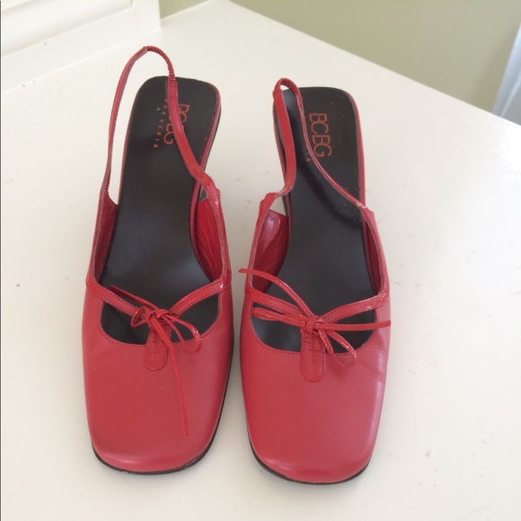 BCBG Max Azria pumps - Picture 1 of 4